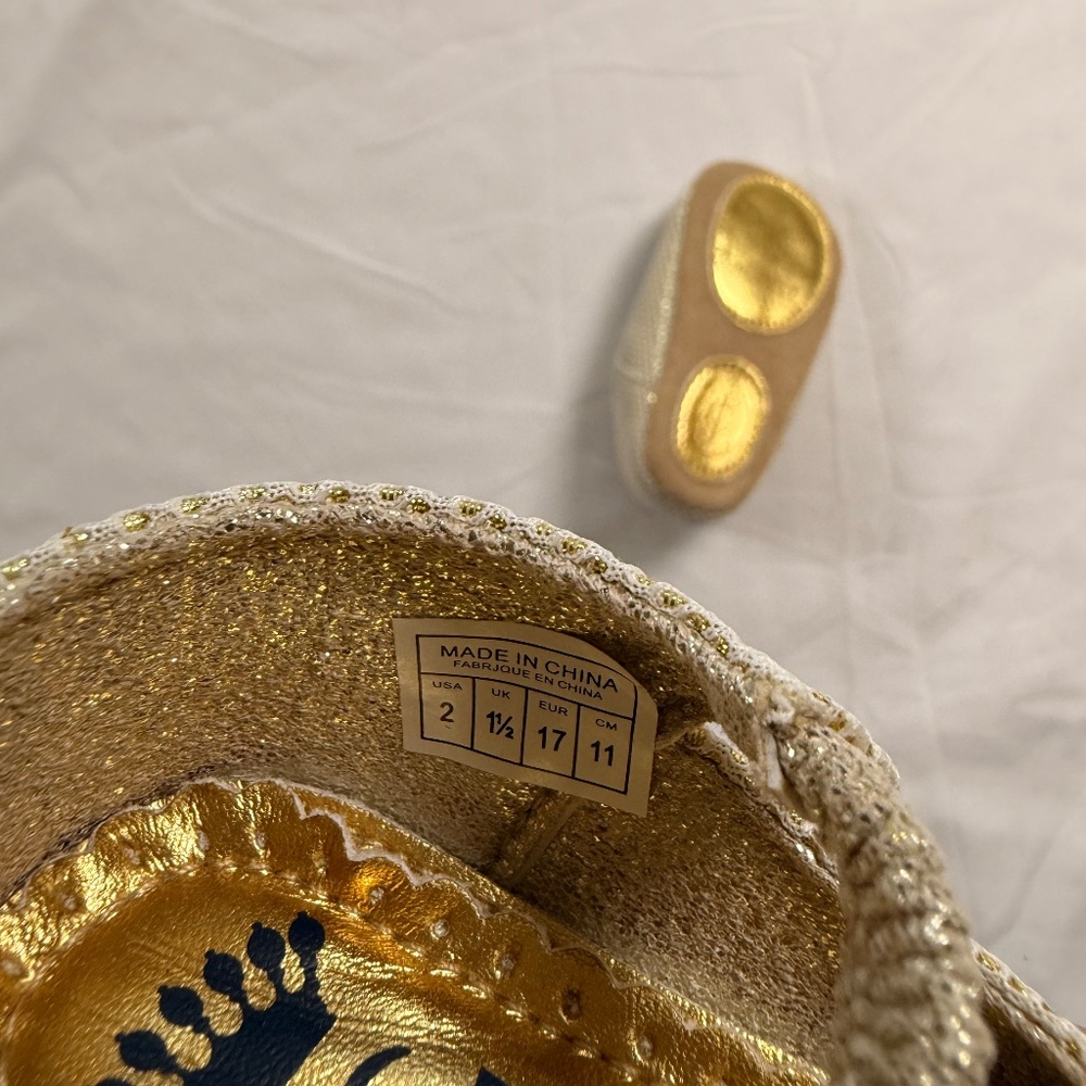 Authentic Juicy Couture Gold Mesh Mary Jane Baby Shoes – Size 2 - Picture 3 of 4